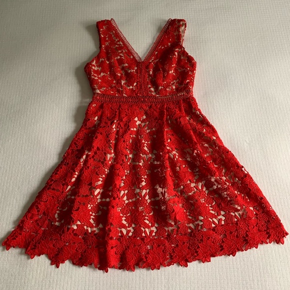 Alya Dresses & Skirts - NWOT alya red lace dress
